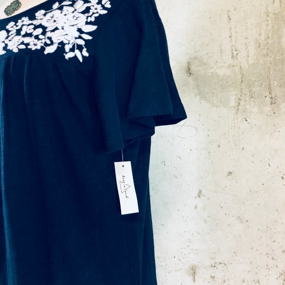 Embroidered Blue/White Floral Blouse Top - Picture 2 of 13